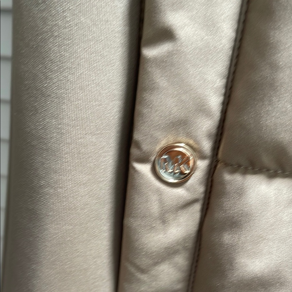 MICHAEL Michael Kors Tan Quilted Ski & Snow Jacket NWOT - Picture 3 of 11